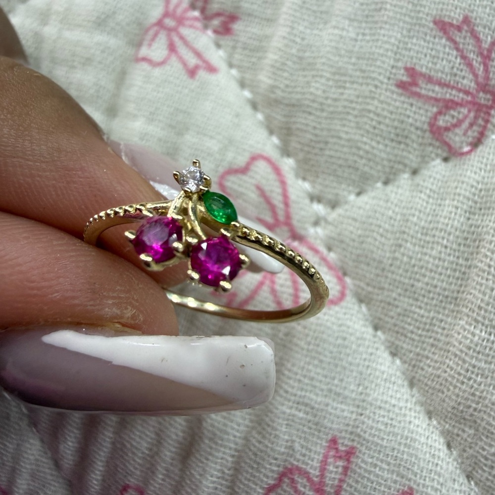 14k solid gold  cherry ring - Picture 2 of 4